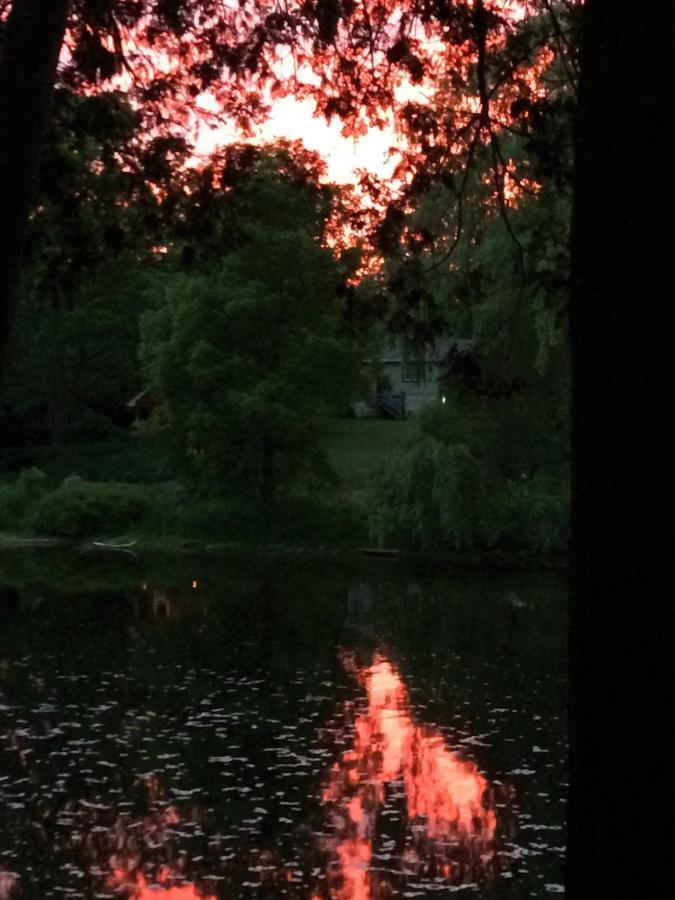 Romantic Riverside Suite In Elora Eksteriør bilde